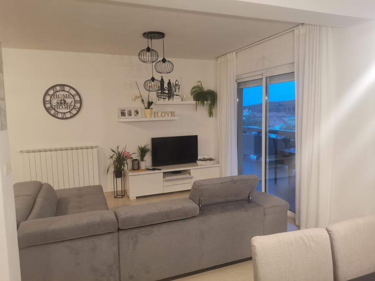 Apartman Ana Kampor Екстер'єр фото